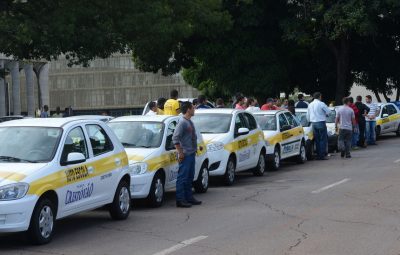 autoescola 400x255 - Governo acaba com obrigatoriedade de simulador para tirar carteira