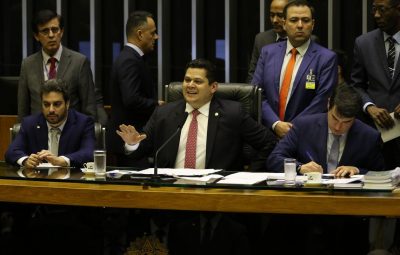 congresso 400x255 - Congresso mantém 15 vetos presidenciais e derruba três