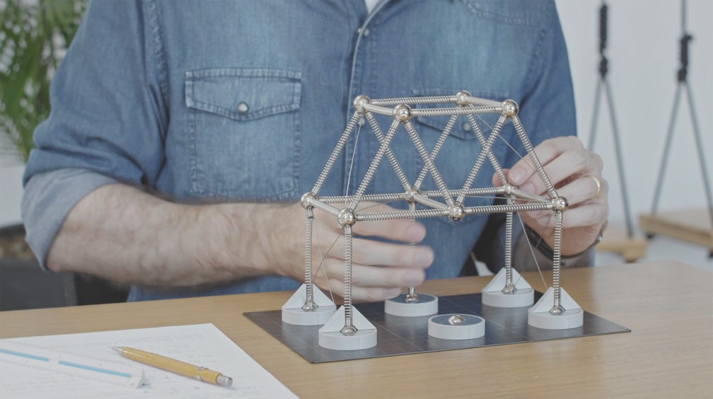 Kit brasileiro para ensino de engenharia arrecada mais de R$ 1 milhão em financiamento coletivo