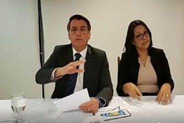 live bolsonaro 22.08.2019 - Países usam incêndios para tentar prejudicar o Brasil, diz Bolsonaro