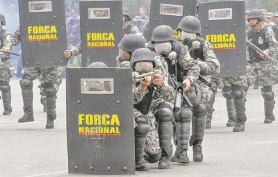 policiais forca nacional 64ca1164cab6ebdd2375c4df392d26e6 400x255 - Cem militares da Força Nacional chegam ao Estado para combater criminosos