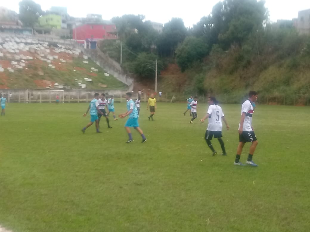 Carrerinha marca dois, goleiro Naum brilha e Iconha vence Santa Cruz fora de casa e de virada