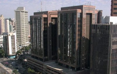 predio do ministerio publico de mg e06021d95b4bd4d4e2d2649e05e461af 400x255 - Procurador reclama de salário de R$ 24 mil: "Vamos virar pedintes?"