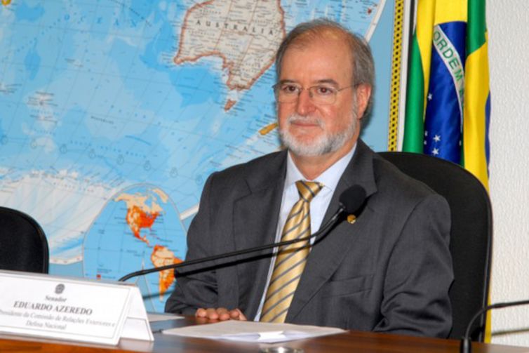 Após decisão do STF, Justiça manda soltar ex-governador de Minas