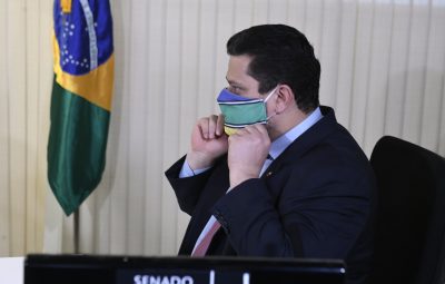 Alcolumbre 400x255 - É direito do presidente vetar, diz Alcolumbre sobre ajuda a estados e municípios