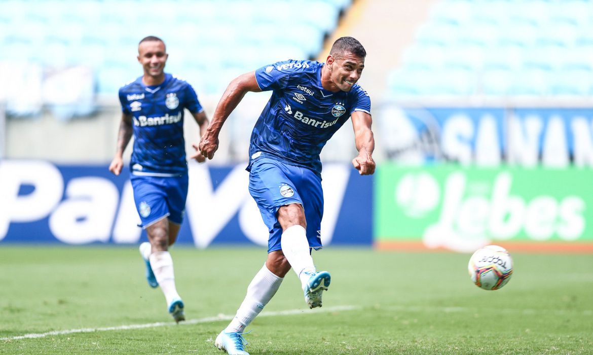 Recuperado da covid-19, Diego Souza volta a treinar com fome de bola