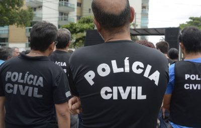 policia civil 400x255 - Operação busca prender 16 acusados de integrar milícia no Rio