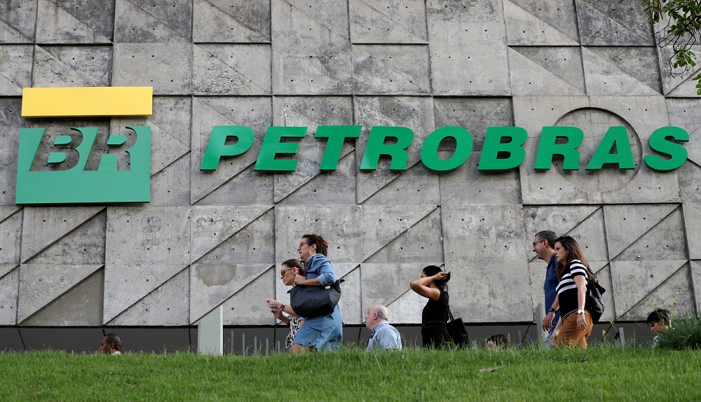 Lucro da Petrobras é maior da história entre empresas de capital aberto no país