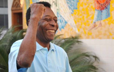 pele 400x255 - Aos 80 anos, Pelé é homenageado pela Fifa