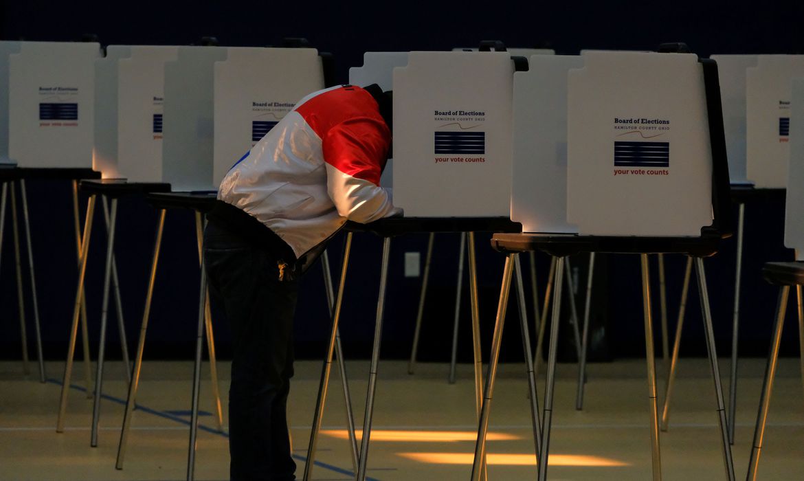 Eleição nos EUA começa com filas curtas e em clima de tranquilidade