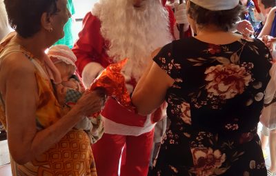 20191215 093357 400x255 - Cartinhas de idosos para Papai Noel já podem ser adotadas no Lar Adelson Rebello