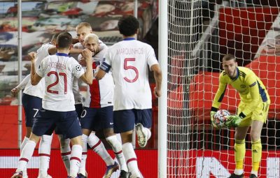 PSG 400x255 - PSG derrota Manchester United com 2 gols de Neymar