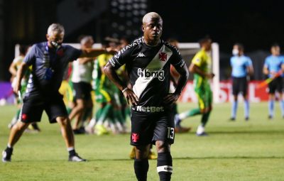 vasco 1 400x255 - Vasco perde em São Januário e se despede da Copa Sul-Americana