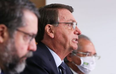 bolsonaro 1 400x255 - Governo é favorável à importação privada de vacinas, diz Bolsonaro