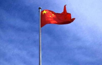 china 696x388 1 400x255 - China: trabalhadores estão retidos em mina de ouro após explosão