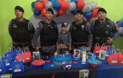 policia militar 400x255 - MILITARES DA 10ª CIA IND SURPREENDEM UM PEQUENO ADMIRADOR DA PM EM SEU ANIVERSÁRIO