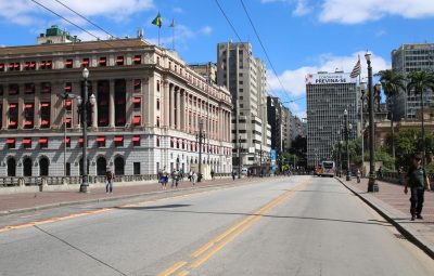 sao paulo quarentena covid   19 coronavirus2403209977 400x255 - São Paulo entra na Fase Vermelha aos fins de semana