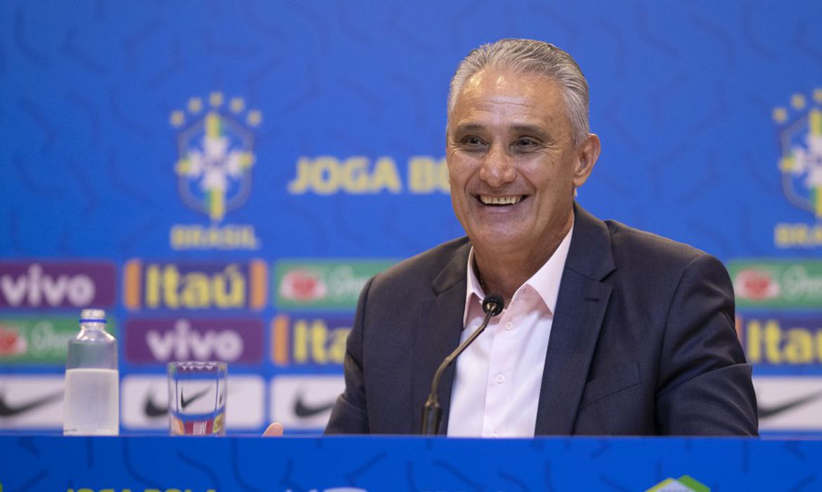 Início nas Eliminatórias superaram as expectativas, diz Tite