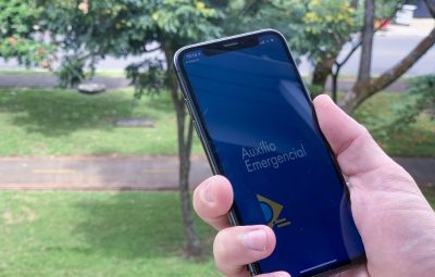 auxilio emergencial 400x255 - Caixa paga hoje auxílio emergencial a nascidos em agosto