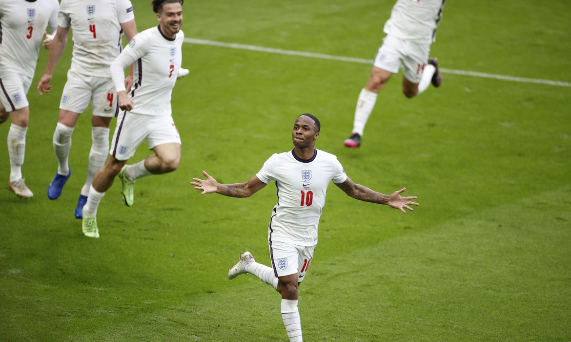 Inglaterra avança às quartas da Eurocopa após bater Alemanha por 2 a 0