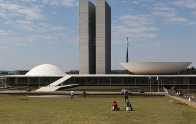 Camara aprova projeto sobre regularizacao fundiaria 400x255 - Câmara aprova projeto sobre regularização fundiária