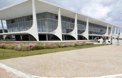 MP que facilita abertura de empresas e sancionada por Bolsonaro 400x255 - MP que facilita abertura de empresas é sancionada por Bolsonaro