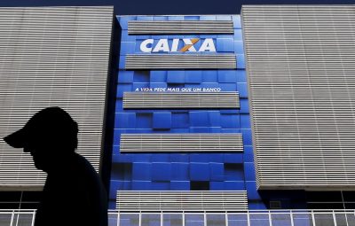 caixa 400x255 - Caixa paga auxílio emergencial a nascidos em agosto