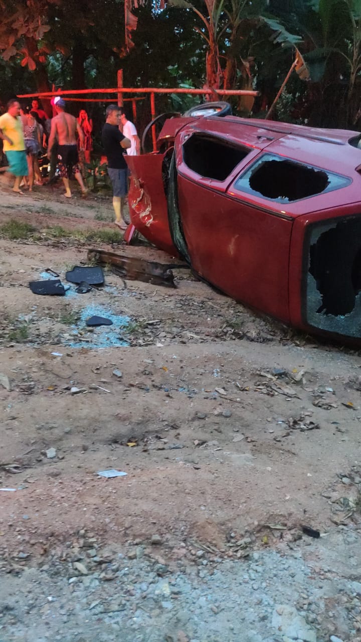 Acidente no trevo de Piuma tira vida de mãe e filho que iriam para a igreja.