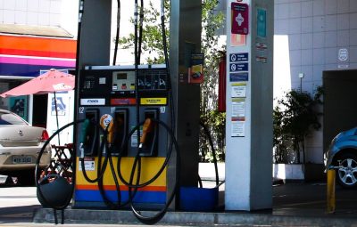 gasolinaxetanol 400x255 - Ministério orienta Procons sobre forma de tributação de combustíveis
