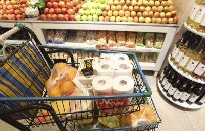 alimentos 400x255 - Alimentação e combustível representam 41% do orçamento dos brasileiros