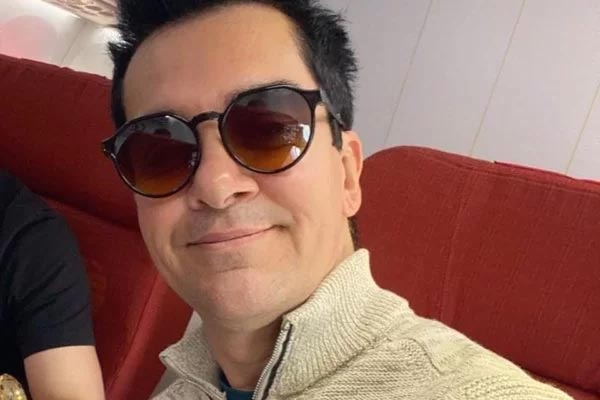 Regis Danese está em estado grave após cirurgia