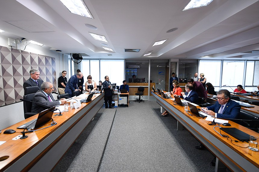 CDH aprova apoio psicológico para mãe que perde bebê no parto