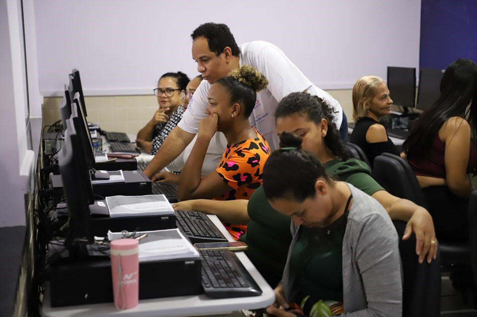 Secti abre mais de mil vagas para cursos de qualificação profissional voltados às mulheres