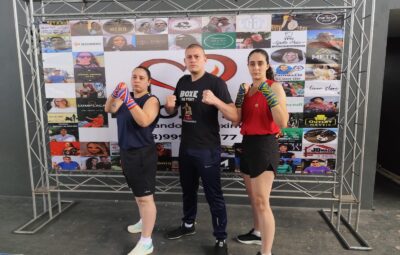 WhatsApp Image 2025 09 28 at 18.44.55 400x255 - Atletas de Iconha participam de exibição de Boxe em Marataízes