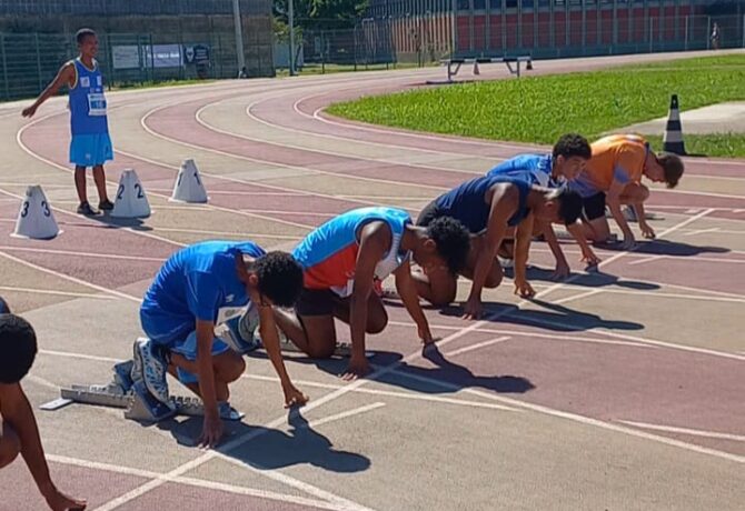 WhatsApp Image 2026 04 18 at 18.20.46 670x460 - ATLETAS DE ICONHA SÃO DESTAQUES NO CAMPEONATO SUB-20 DE ATLETISMO