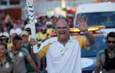 oscar 400x255 - Flamengo aposenta camisa 14 de Oscar